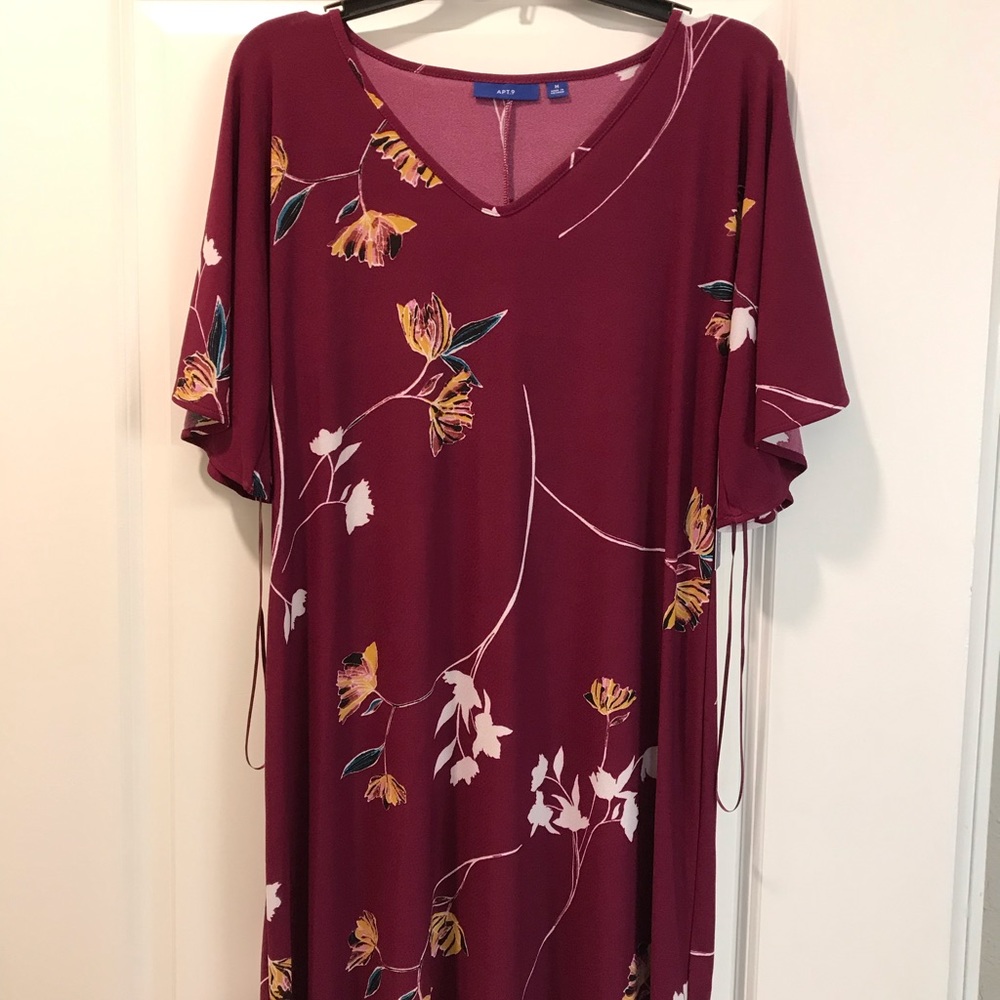 NWT 🛍 | Apt 9 Dress | Size M